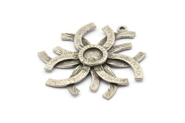 Silver Sun Charm, 2 Antique Silver Plated Brass Sunshine Charms With 1 Loop, Pendants, Earrings (38x35x1mm) N0714