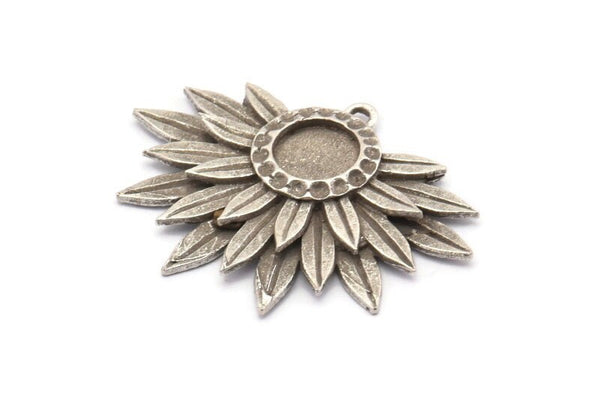 Silver Sunflower Charm, Antique Silver Plated Brass Flower Charm Earrings With 1 Loop, Pendants, Earrings (28x39mm) N0735