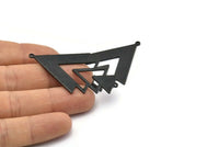 Siyah Üçgen Tılsımı, 2 Döngülü 2 Oksitlenmiş Siyah Pirinç Ağaç Tılsımı (51x33x1mm) M01221 H1320