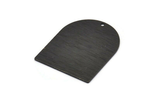 D Şeklinde Tılsım, 1 Delikli 2 Dokulu Oksitlenmiş Siyah Pirinç D Şeklinde Tılsım, Damgalama Boşlukları, Bulgular (35x28x0,80 mm) M349