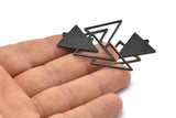 Siyah Üçgen Charm, 1 Döngülü 4 Oksitlenmiş Siyah Pirinç Üçgen Charm (49x21x1mm) M01120 H1283