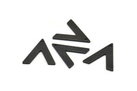 Black V Shape, 12 Oxidized Black Brass V Shaped Charms With 1 Hole (19x18x1mm) M01122 H1301