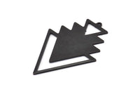 Siyah Üçgen Tılsımı, 1 Döngülü 2 Oksitlenmiş Siyah Pirinç Ağaç Tılsımı (49x33x1mm) M01229