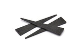 Siyah Üçgen Tılsımı, 1 Delikli 3 Çekiçlenmiş Oksitlenmiş Siyah Pirinç Üçgen Tılsımı (11x50x1,2 mm) N0276