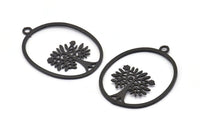 Siyah Ağaç Tılsımı, 1 Halka, Kolye Ucu ve Parçalarıyla Birlikte 2 Oksitlenmiş Siyah Pirinç Ağaç Tılsımı (45x34x1,2 mm) BS 2044