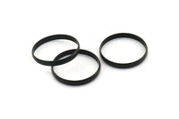 Black Circle Connectors, 2 Oxidized Black Brass Circle Connectors (40x1.5x5mm) D1343 H1389
