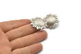 Silver Sunflower Earring, 2 Antique Silver Plated Brass Flower Stud Earrings (30mm) N0709