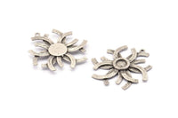 Silver Sun Charm, 2 Antique Silver Plated Brass Sunshine Charms With 1 Loop, Pendants, Earrings (38x35x1mm) N0714