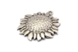 Silver Sunflower Charm, 2 Antique Silver Plated Brass Flower Charms With 1 Loop, Pendants, Earrings (31x28mm) N0713