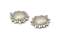 Silver Sunflower Charm, 2 Antique Silver Plated Brass Flower Charms With 1 Loop, Pendants, Earrings (31x28mm) N0713