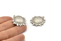 Silver Sunflower Charm, 2 Antique Silver Plated Brass Flower Charms With 1 Loop, Pendants, Earrings (31x28mm) N0713