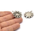 Silver Sunflower Charm, 2 Antique Silver Plated Brass Flower Charms With 1 Loop, Pendants, Earrings (31x27mm) N0718