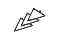 Siyah Üçgen Charm, 1 Döngülü 4 Oksitlenmiş Siyah Pirinç Üçgen Charm (49x21x1mm) M01126 H1254