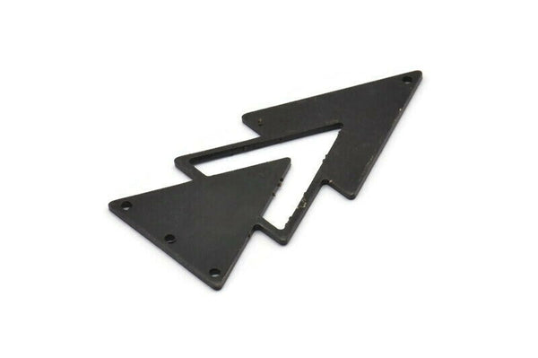 Siyah Üçgen Tılsımı, 4 Delikli 4 Oksitlenmiş Siyah Pirinç Üçgen Tılsımı (47x21x1mm) M01109