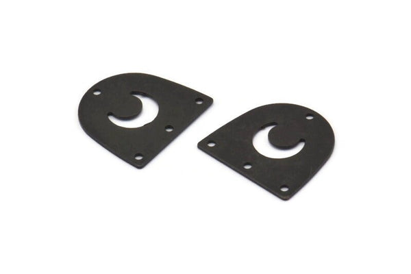 Siyah Ay Tılsımı, 4 Delikli 12 Oksitlenmiş Siyah Pirinç D Şeklinde Tılsım (16x17x0,50 mm) M1067