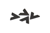 Siyah V Şeklinde, 2 Delikli 12 Oksitlenmiş Siyah Pirinç V Şeklinde Tılsım (15x13x1mm) M01241