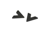 Siyah V Şeklinde, 2 Delikli 12 Oksitlenmiş Siyah Pirinç V Şeklinde Tılsım (15x13x1mm) M01241
