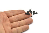 Siyah V Şeklinde, 2 Delikli 12 Oksitlenmiş Siyah Pirinç V Şeklinde Tılsım (15x13x1mm) M01241