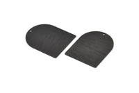 D Şeklinde Tılsım, 1 Delikli 2 Dokulu Oksitlenmiş Siyah Pirinç D Şeklinde Tılsım, Damgalama Boşlukları, Bulgular (35x28x0,80 mm) M349