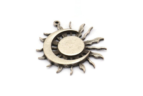 Moon and Sun, Antique Silver Plated Brass, Crescent Moon, Charm Pendant, Silver Pendant, Silver Charm With 1 Loop (32x29mm) N1520