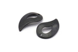 Siyah Damla Tılsımı, 1 Delikli 20 Oksitlenmiş Siyah Pirinç Damla Tılsımı, Bulgular (19x12mm) Bs 1276