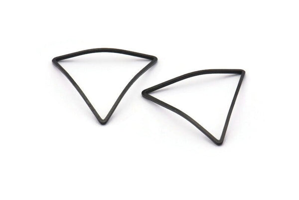Triangle Black Pendant, 12 Oxidized Black Brass Cambered Triangles (23x23x23mm) BS 1210 H1686