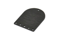 D Şeklinde Tılsım, 6 Delikli 4 Dokulu Oksitlenmiş Siyah Pirinç D Şeklinde Tılsım, Damgalama Boşlukları, Bulgular (28x21x0,80 mm) M354