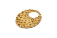 Gold Oval Pendant, 1 Gold Plated Brass Fish Scale Textured Pendants, Charms, Earrings, Findings (32x27.5mm) E401