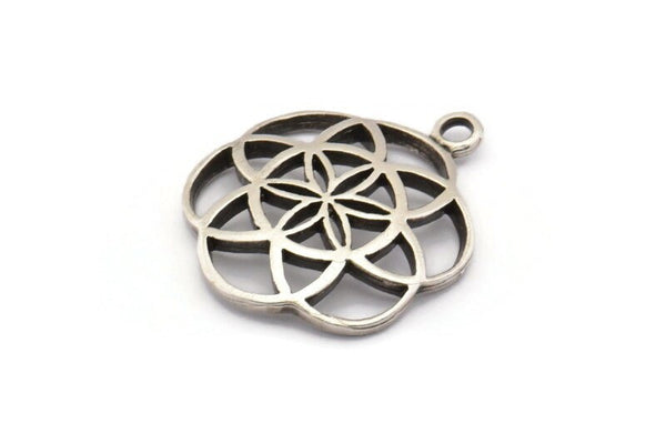 Antique Silver Textured Pendant - 1 Antique Silver Plated Textured Pendant With Hearts (23mm) N0241 H0187