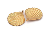 Gold Shell Charm, 1 Gold Plated Brass Sea Shell Charm with 1 Loop, Pendants, Charms, Findings (40x34mm) E286 Q0563
