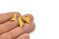 Brass Gometric Triangle, 20 Raw Brass Gometric Triangles (21mm) Bs 1294