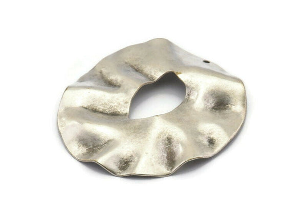 Silver Round Charm, 2 Antique Silver Plated Brass Wavy Round Charm With 1 Hole, Earrings, Findings (40x37x0.50m) D1041