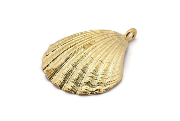 Gold Shell Charm, 1 Gold Plated Brass Sea Shell Charm with 1 Loop, Pendants, Charms, Findings (33x26.5mm) E288 Q0577
