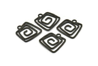Siyah Kare Charm, 4 Çekiçlenmiş Oksitlenmiş Pirinç Siyah Kare Charm, 1 Döngü, Küpeler, Kolye Uçları (23x22x1mm) V147
