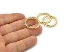 Brass Circle Connector, 4 Raw Brass Circle Connectors Closed Ring (24x2mm) N1722