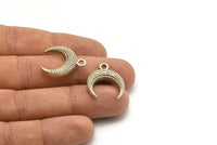 Silver Crescent Charm, 2 Antique Silver Plated Brass Textured Horn Charms, Pendant, Jewelry Finding (19x6x4.40mm) N0269