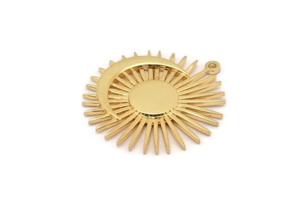 Moon and Sun, Gold Plated Brass, Crescent Moon, Gold Sun, Charm Pendant, Gold Pendant, Gold Charm With 1 Loop (31x29mm) N1338
