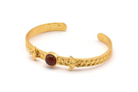 Gold Bee Cuff, Gold Plated Brass Bee Cuff Stone Setting With 1 Pad - Pad Size 8mm N1662