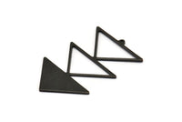 Siyah Üçgen Charm, 1 Döngülü 2 Oksitlenmiş Siyah Pirinç Üçgen Charm (47x30x1mm) M01792