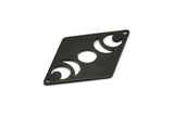 Siyah Elmas Tılsım, 2 Delikli 4 Oksitlenmiş Siyah Pirinç Ay Tılsımı, Eşkenar Dörtgen Boşluklar (40x26x0,80 mm) M01666 H0925