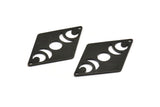 Siyah Elmas Tılsım, 2 Delikli 4 Oksitlenmiş Siyah Pirinç Ay Tılsımı, Eşkenar Dörtgen Boşluklar (40x26x0,80 mm) M01666 H0925