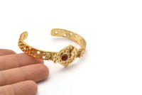 Gold Bee Cuff, Gold Plated Brass Bee And Honeycomb Cuff Stone Setting With 1 Pad - Pad Size 6mm N1655