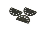 Siyah Ay Tılsımı, 1 Delikli 8 Dokulu Oksitlenmiş Siyah Pirinç Ay Evreleri Tılsımı (22x14x0,80 mm) M01563