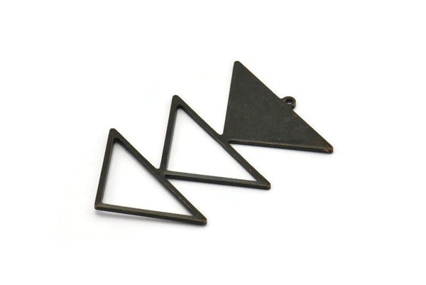 Siyah Üçgen Charm, 1 Döngülü 2 Oksitlenmiş Siyah Pirinç Üçgen Charm (47x30x1mm) M01809