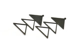Siyah Üçgen Charm, 1 Döngülü 2 Oksitlenmiş Siyah Pirinç Üçgen Charm (47x30x1mm) M01797