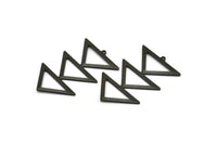 Siyah Üçgen Charm, 1 Döngülü 2 Oksitlenmiş Siyah Pirinç Üçgen Charm (47x30x1mm) M01790