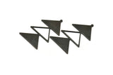 Siyah Üçgen Tılsım, 1 Döngülü 2 Oksitlenmiş Siyah Pirinç Üçgen Tılsım (47x30x1mm) M01793