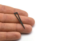 Siyah Üçgen Tılsımı, 1 Delikli 12 Dokulu Oksitlenmiş Siyah Pirinç Üçgen Tılsımı, Bulgular (40x8x0,80 mm) M159