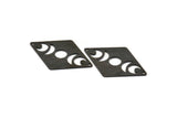 Siyah Elmas Tılsım, 2 Delikli 4 Dokulu Oksitlenmiş Siyah Pirinç Ay Tılsımı, Eşkenar Dörtgen Boşluklar (40x26x0,80 mm) M01529 Q0274