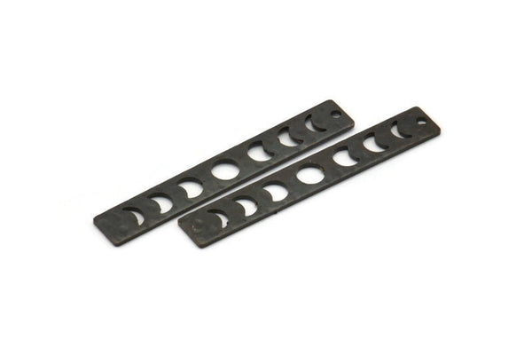 Siyah Dikdörtgen Charm, 1 Delikli 10 Çekiçlenmiş Oksitlenmiş Siyah Pirinç Ay Evreleri Charm'ı, Damgalama Boşlukları (40x6x0,80 mm) M01514